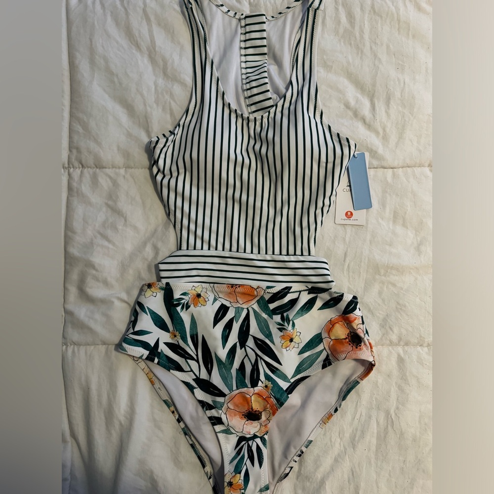 Cupshe cutout One Piece